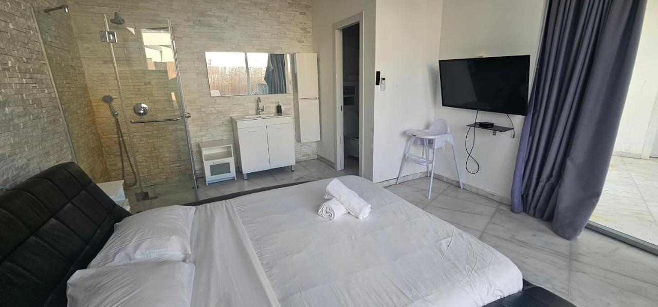 Villa Royal Comfort - Top Holiday Resort Heated Pool & Jucuzzi Ейлат Екстериор снимка